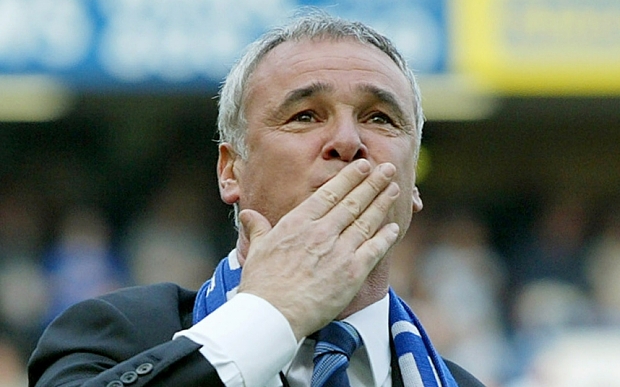 FILE PHOTO SHOWS CHELSEA'S FORMER MANAGER RANIERI BLOWING A KISS AFTER A MATCH IN LONDON...A file photograph dated May 15, 2004 shows Chelsea's former Italian manager Claudio Ranieri blowing a kiss after an English premier league soccer match against Leeds United at Stamford Bridge in London, which was his last premier league match in charge. Chelsea announced in a statement on May 31, 2004 that they will be parting company with Ranieri and are discussing the exact terms of his departure with him and his representatives. NO ONLINE OR INTERNET USAGE WITHOUT AN FAPL LICENCE. FOR LICENCE ENQUIRIES SEE WWW.FAPLWEB.COM REUTERS/Matt Dunham