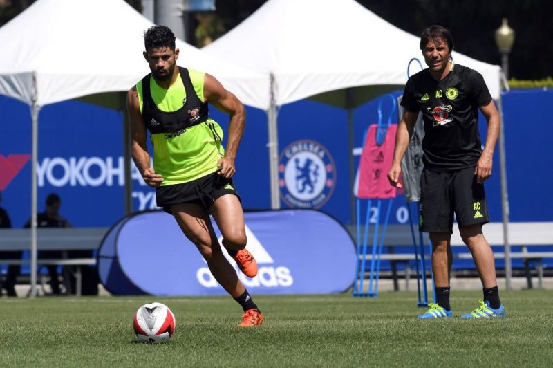 Diego Costa alongside Antonio Conte in Chelsea's training in USA.