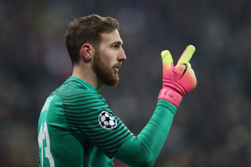 MUNICH, GERMANY - DECEMBER 06: Jan Oblak of Atletico reacts during the UEFA Champions League match between FC Bayern Muenchen and Club Atletico de Madrid at Allianz Arena on December 6, 2016 in Munich, Bavaria. (Photo by Alexander Hassenstein/Bongarts/Getty Images)