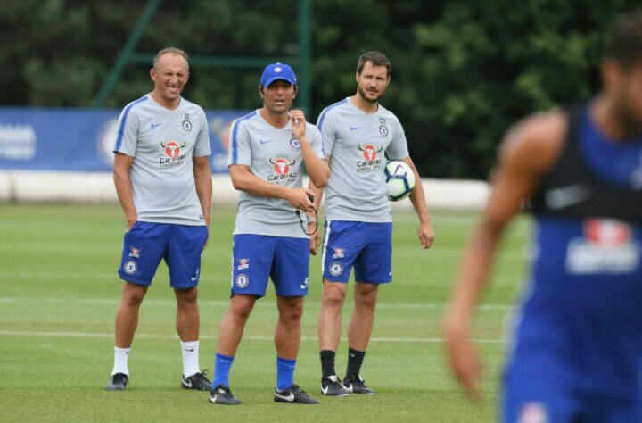 antonio conte chelsea training#