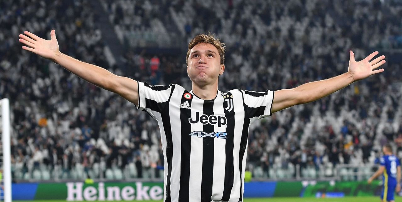 Federico Chiesa celebrates a Juventus goal.
