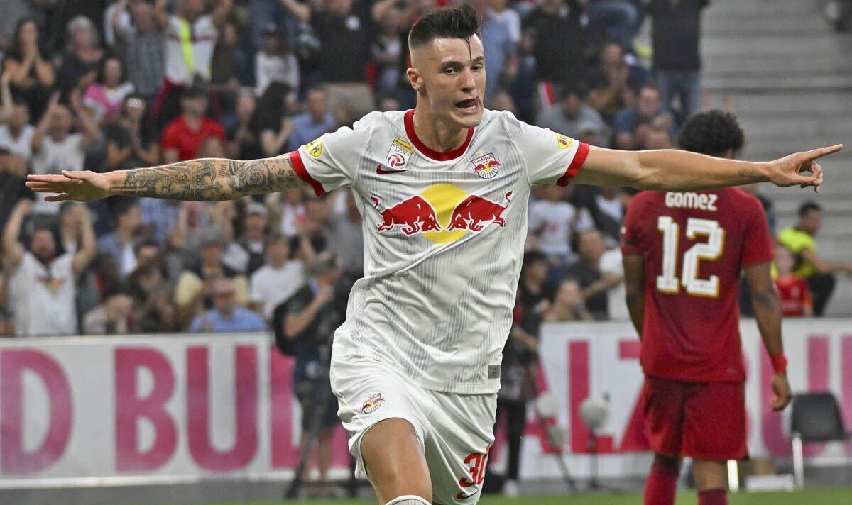 Benjamin Sesko plays for Leipzig.