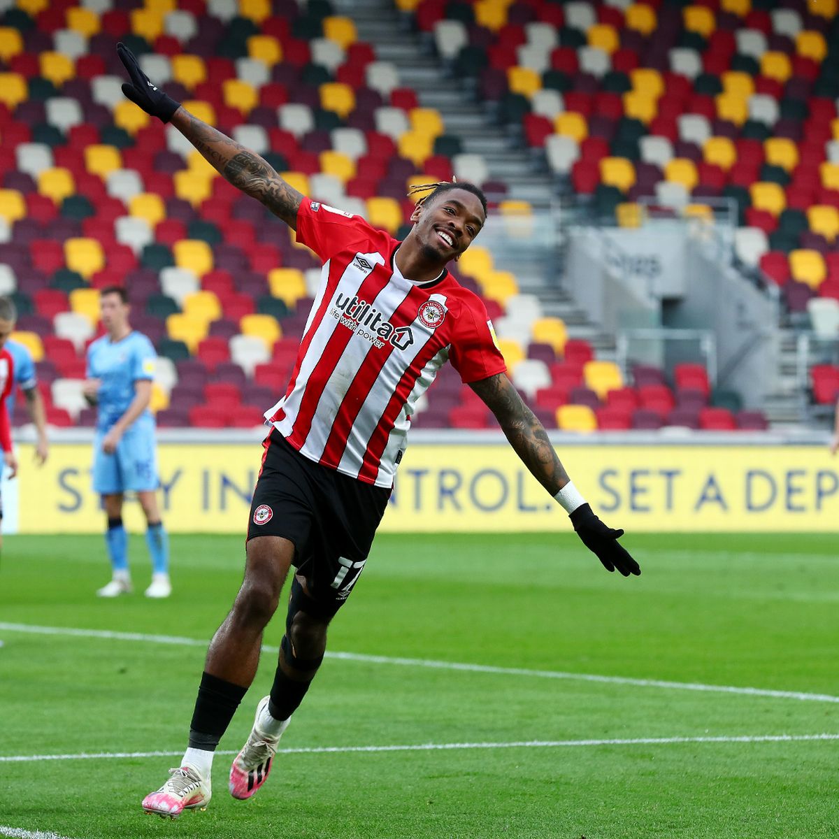 Ivan Toney celebrates in the Championship.