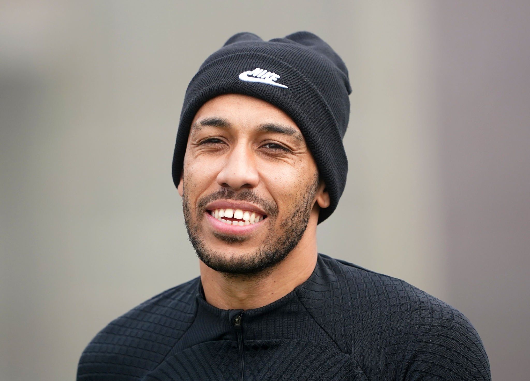 Pierre-Emerick Aubameyang warms up.