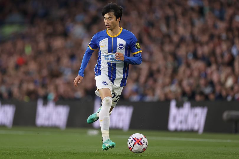 Kaoru Mitoma playing for Brighton.