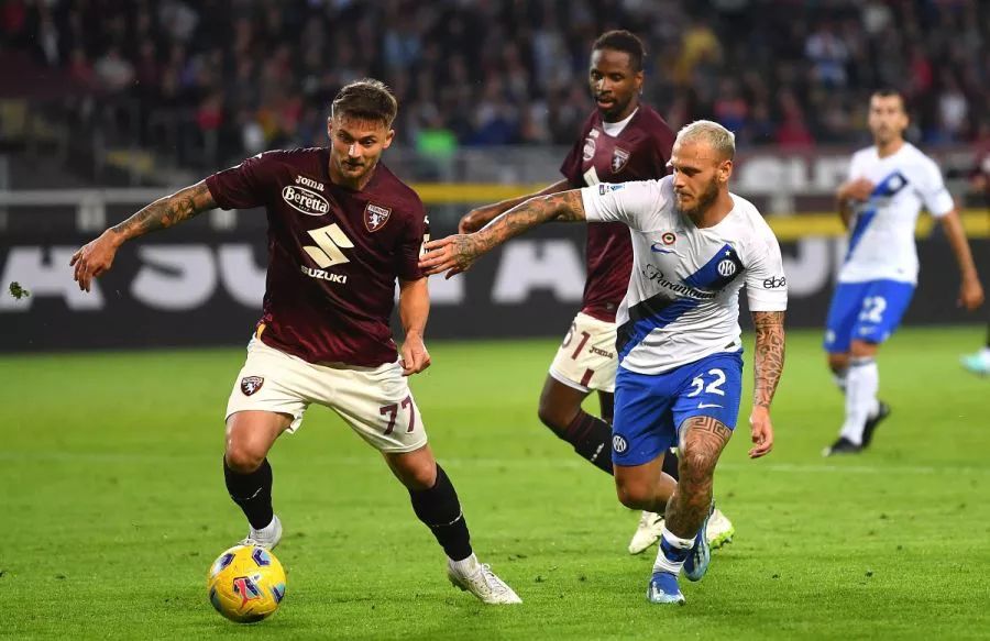 Federico Dimarco playing for Inter Milan.