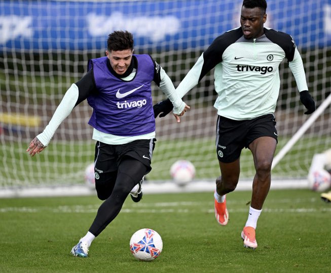 Enzo Fernandez in Chelsea training