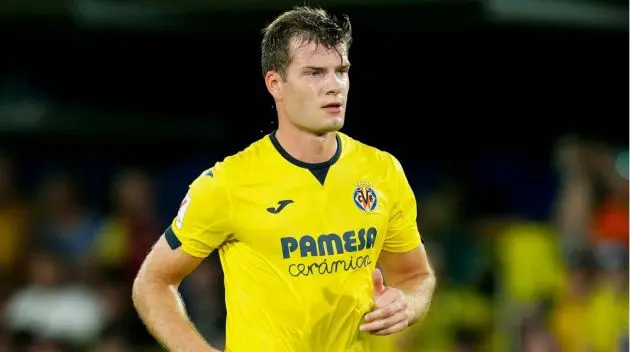 Alexander Sorloth playing for Villareal.