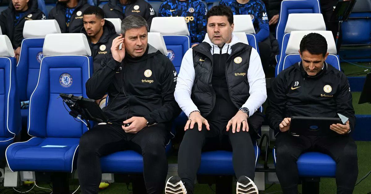 Mauricio Pochettino in the dugout.