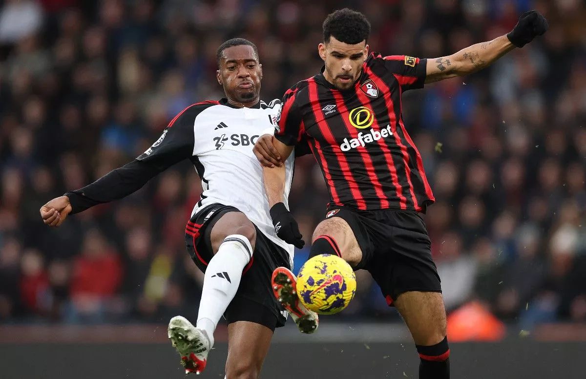 Dominic Solanke battles for the ball.