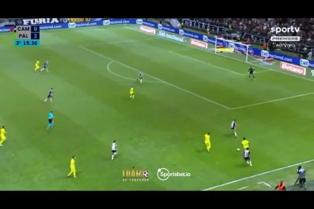 Estevao Willian scores for Palmeiras