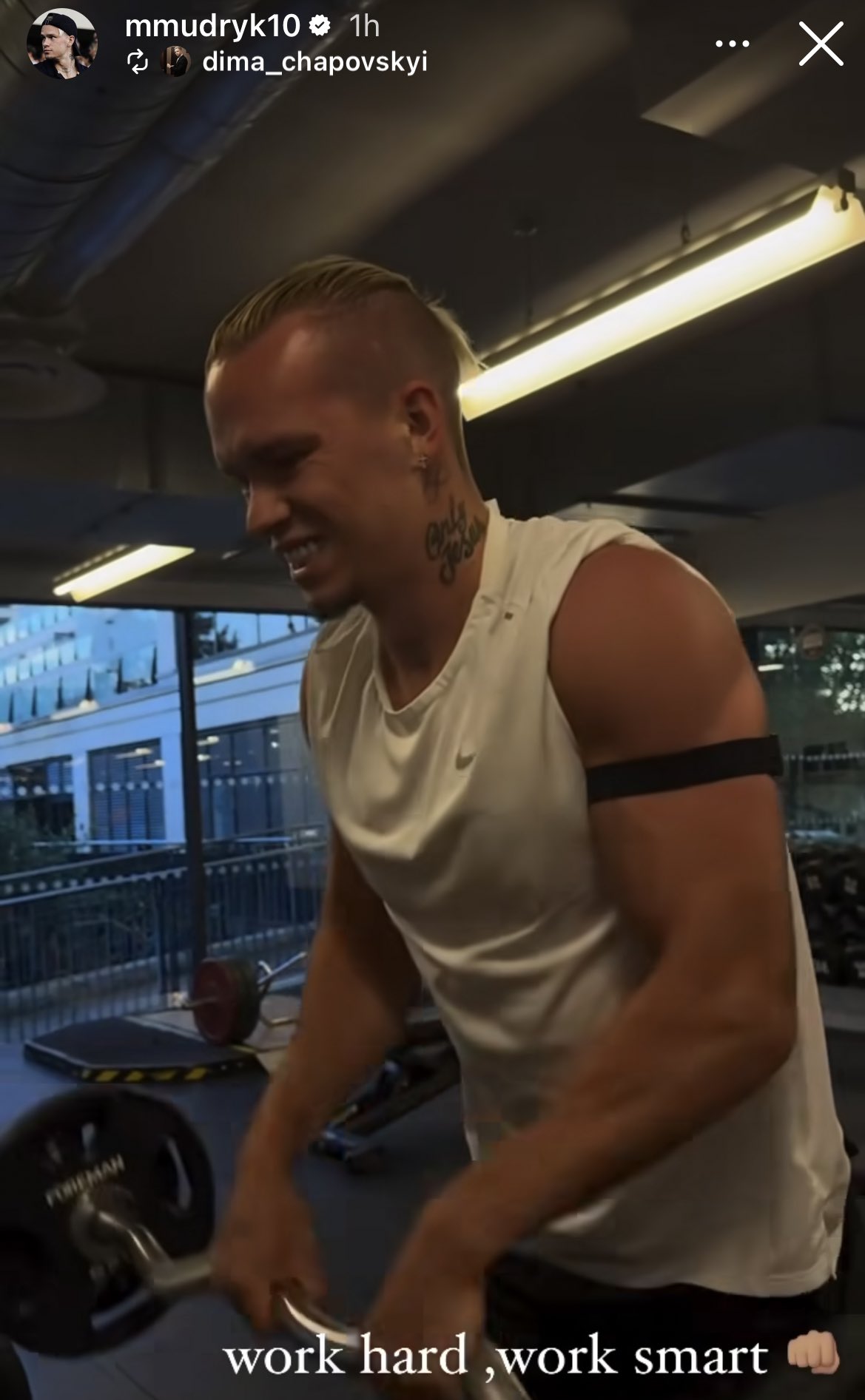 Mykhailo Mudryk working hard in the gym
