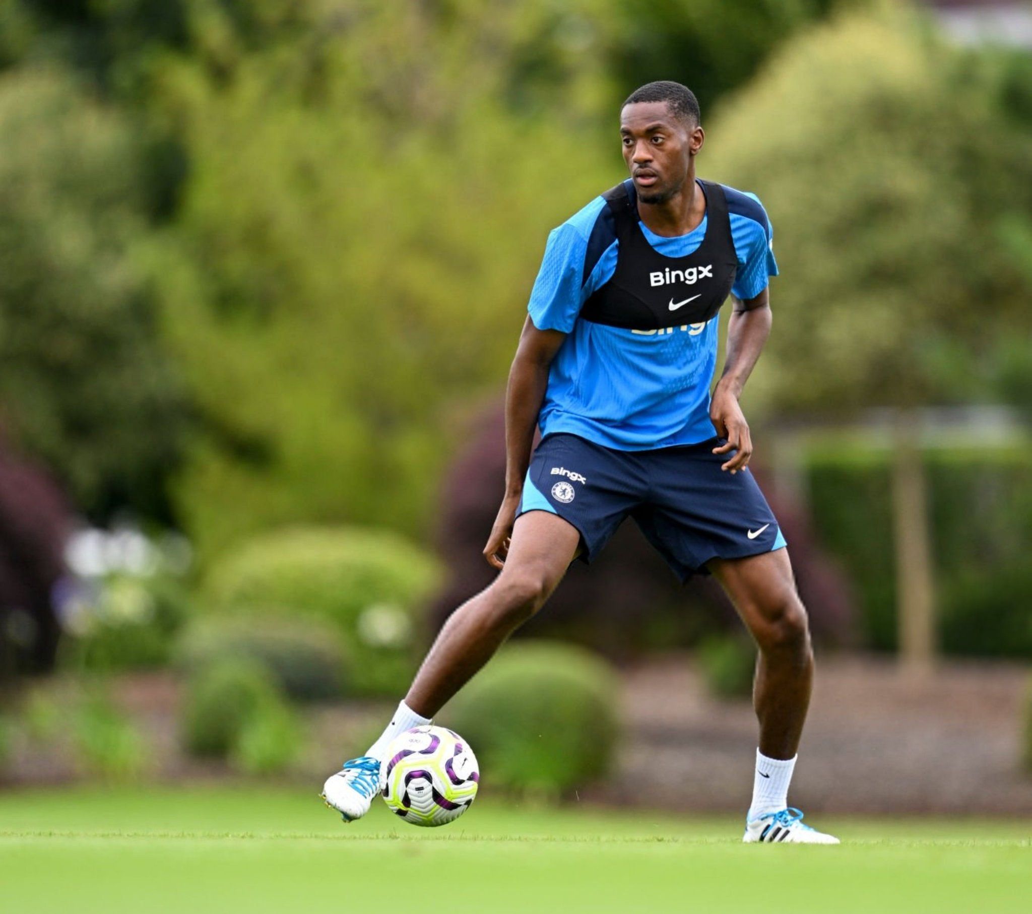 Tosin Adarabioyo playing in preseason.
