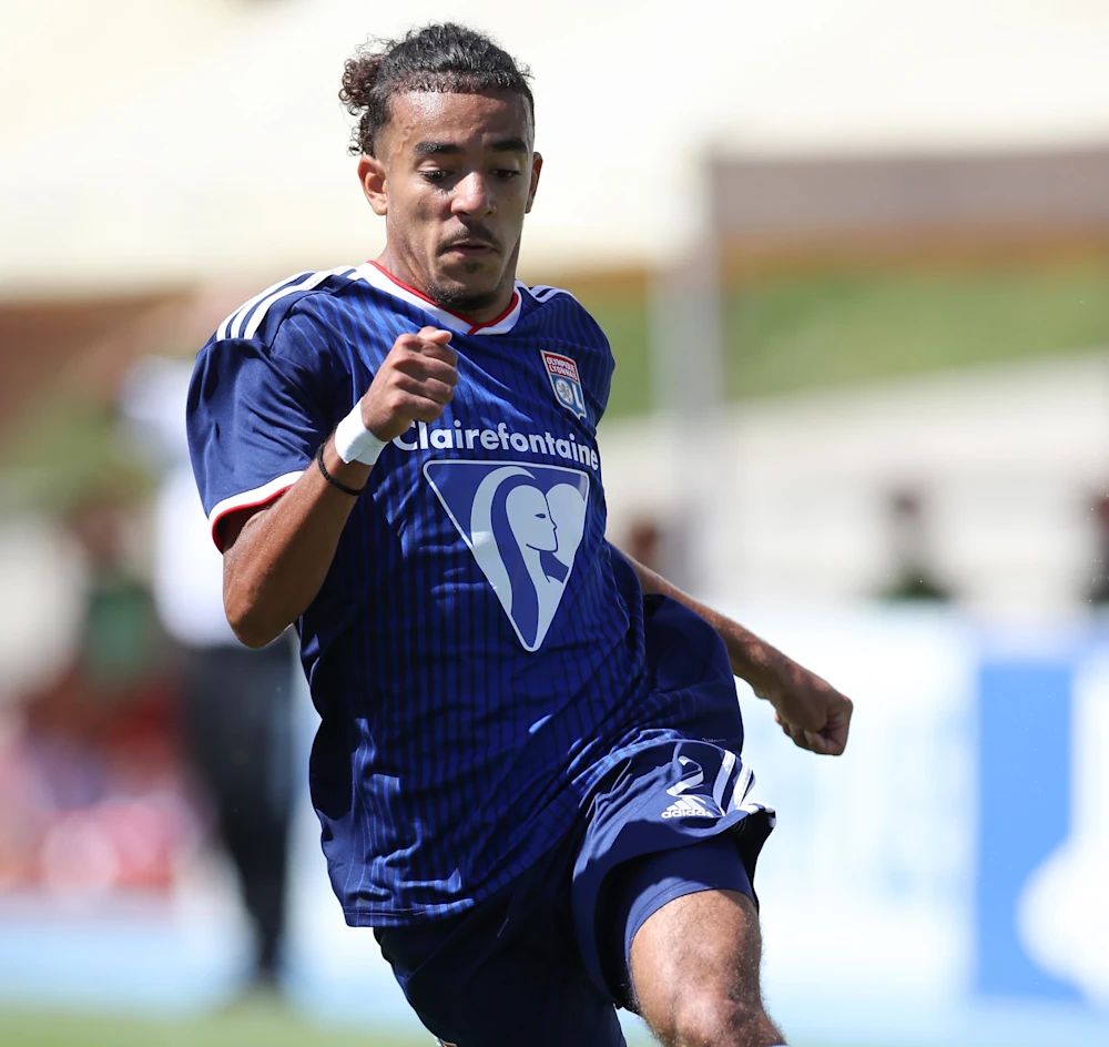 A teenage Malo Gusto playing for Lyon. A teenage Malo Gusto playing for Lyon.