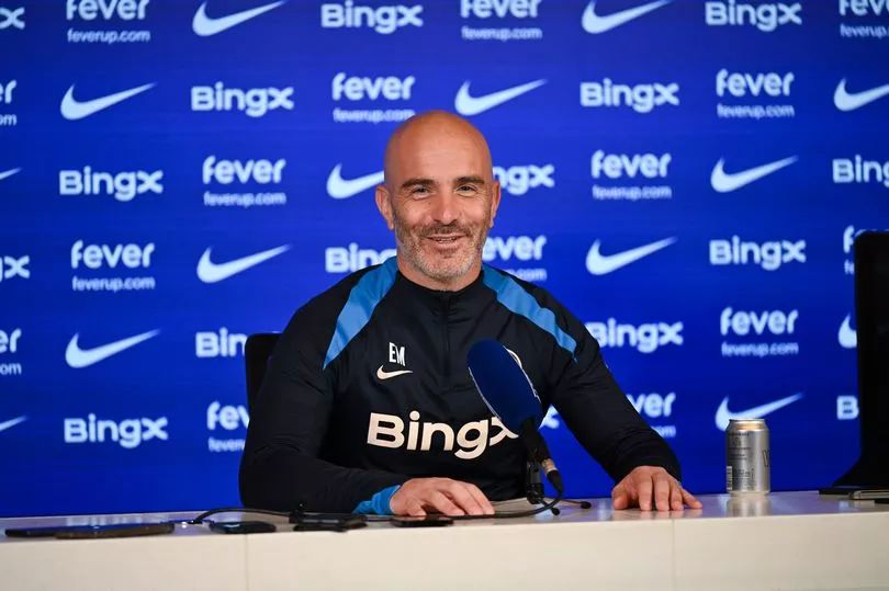 Enzo Maresca smiles through a presser. (Photo by Darren Walsh/Chelsea FC)