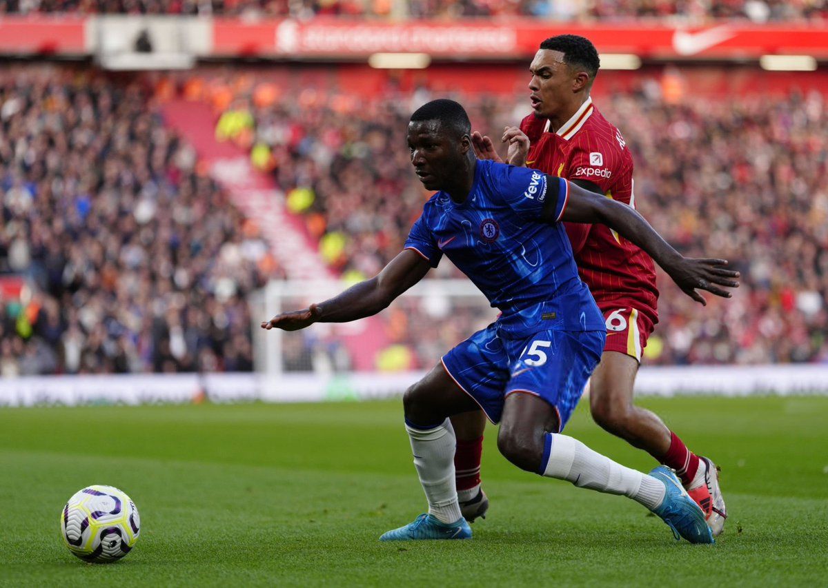 Moises Caicedo protects the ball against Liverpool.