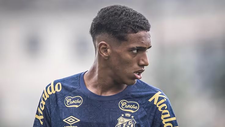 JoÃ£o Victor de Souza in a photo from Santos FC.