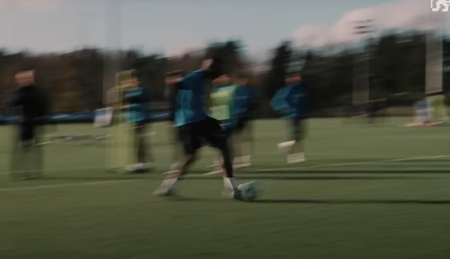 Nicolas Jackson hits an outside of the foot shot in training.