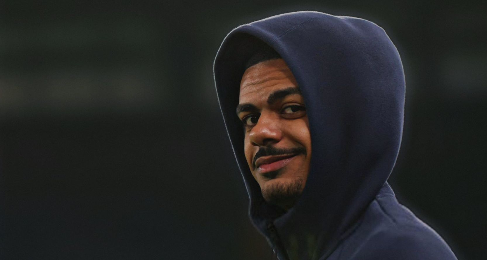Renato Veiga ahead of kick off against Bournemouth being an odd bloke. (Photo by Darren Walsh/Chelsea FC)