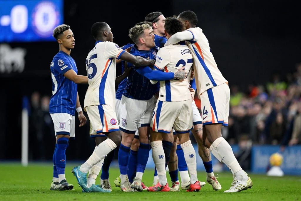 Chelsea players fight Ipswich at full time. (Photo by Justin Setterfield/Getty Images)