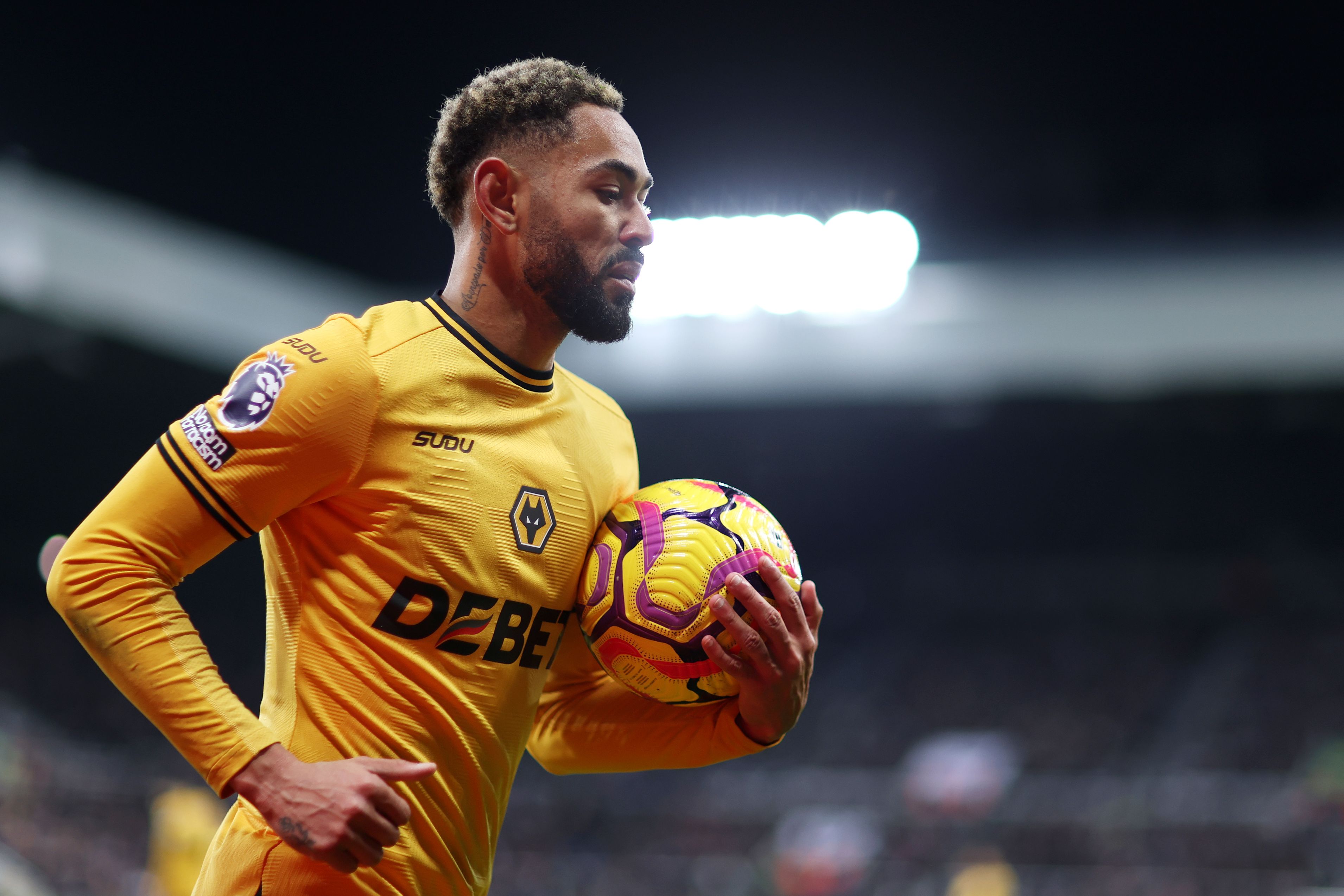 Matheus Cunha in action for Wolves.
