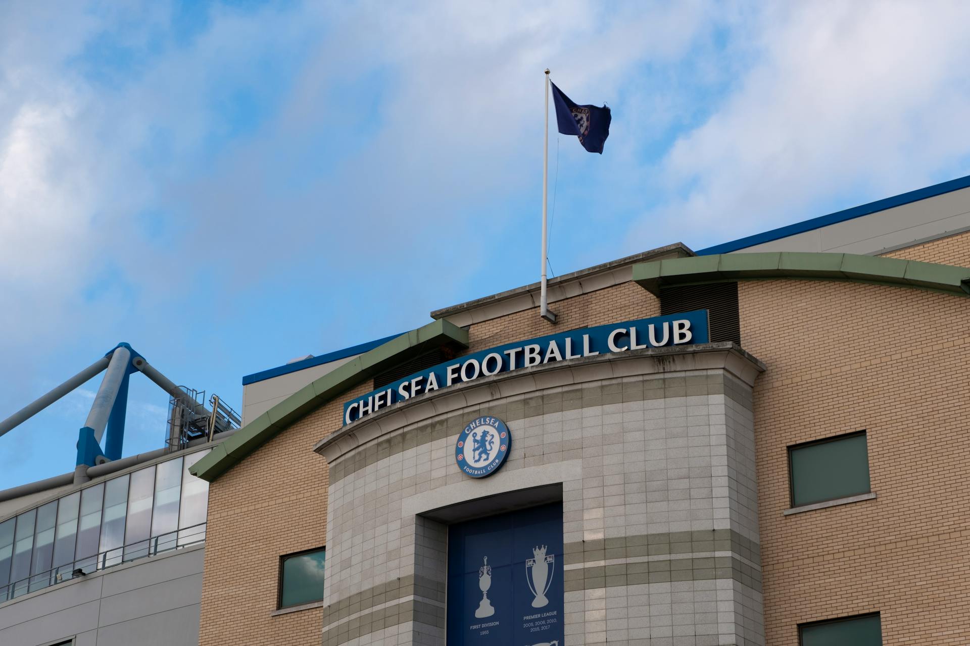 Photo of Stamford Bridge facade.