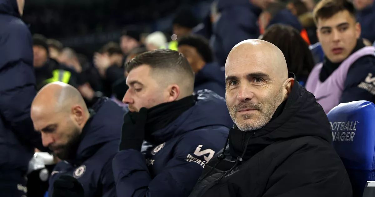 Enzo Maresca on the touchline at Brighton. (Photo by Chris Lee/Chelsea FC)