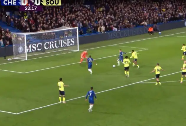 Cole Palmer misses a one on one against Southampton.