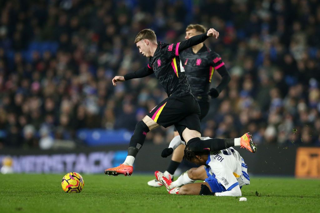 Cole Palmer rides a challenge against Brighton.
