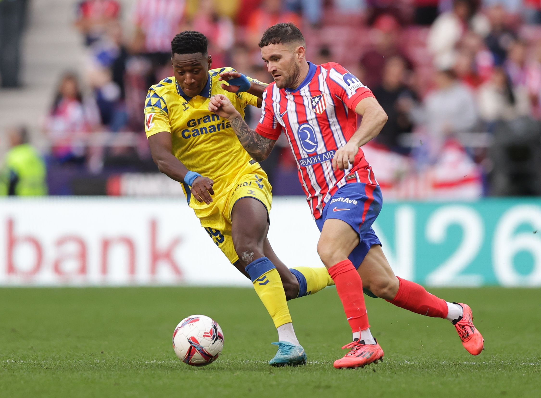 Dario Essugo in action for Las Palmas.