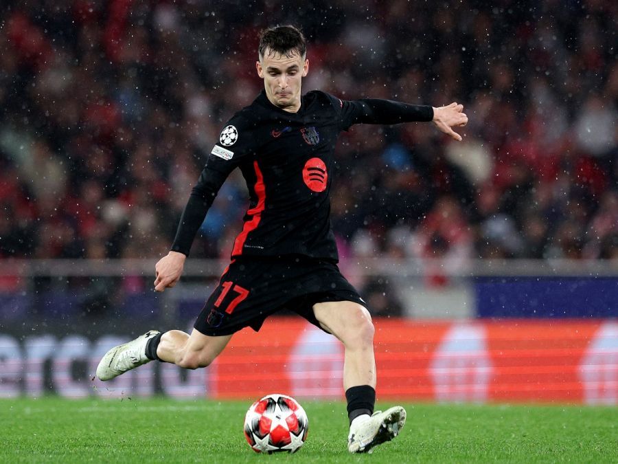 Marc Casado playing for Barcelona