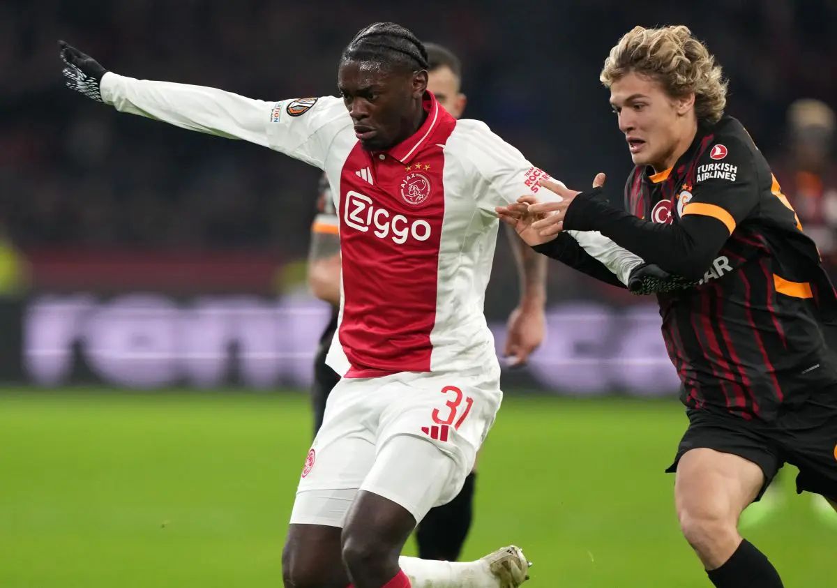 Jorthy Mokio plays for Ajax Europa League.