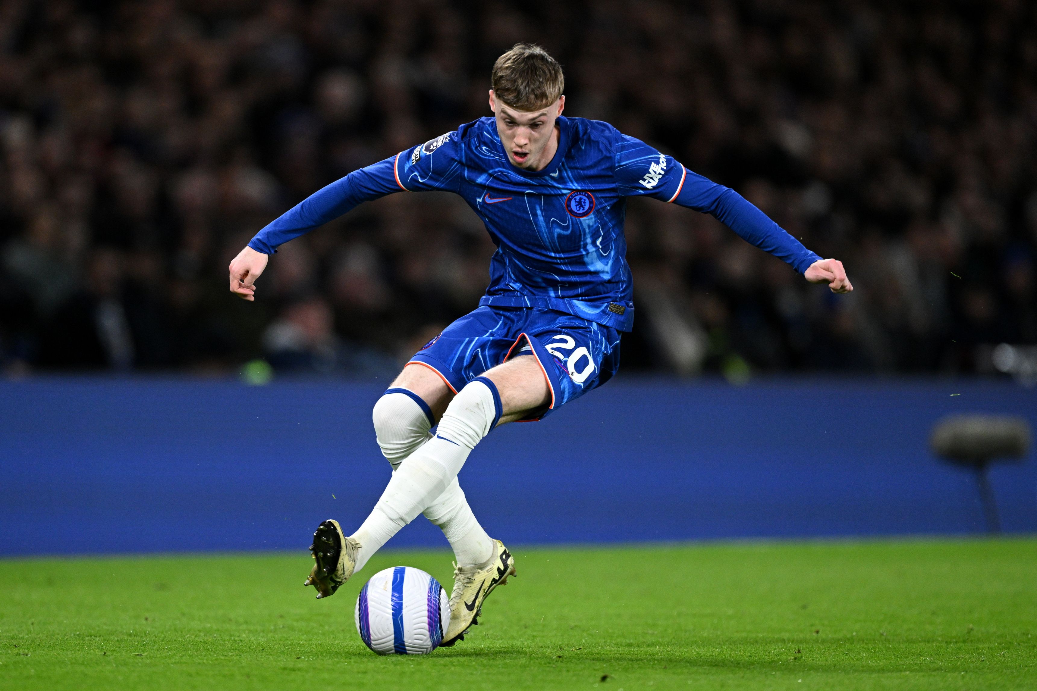 Cole Palmer in action for Chelsea against Southampton.