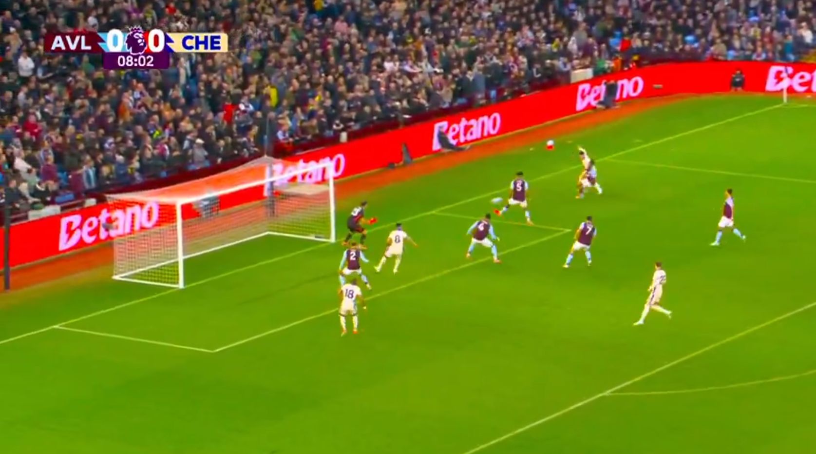 Pedro Neto crosses for Enzo Fernandez to tap in.