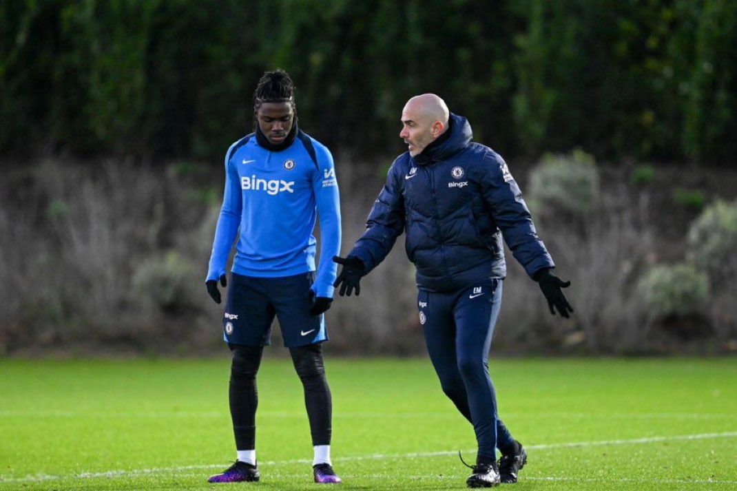 Romeo Lavia trains with Enzo Maresca.