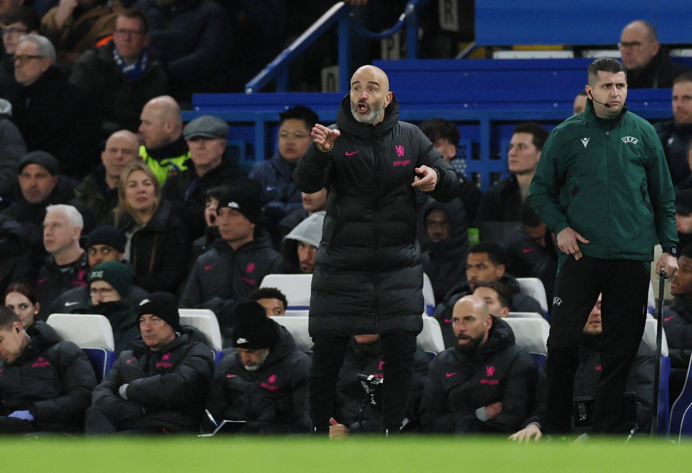 Enzo Maresca directs the game from the sideline.