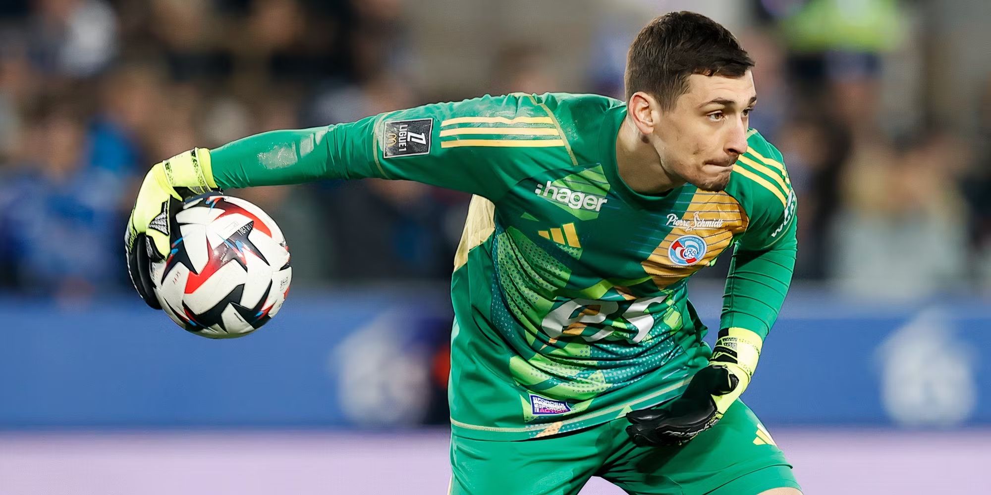 Djordje Petrovic playing in goal for Strasbourg.