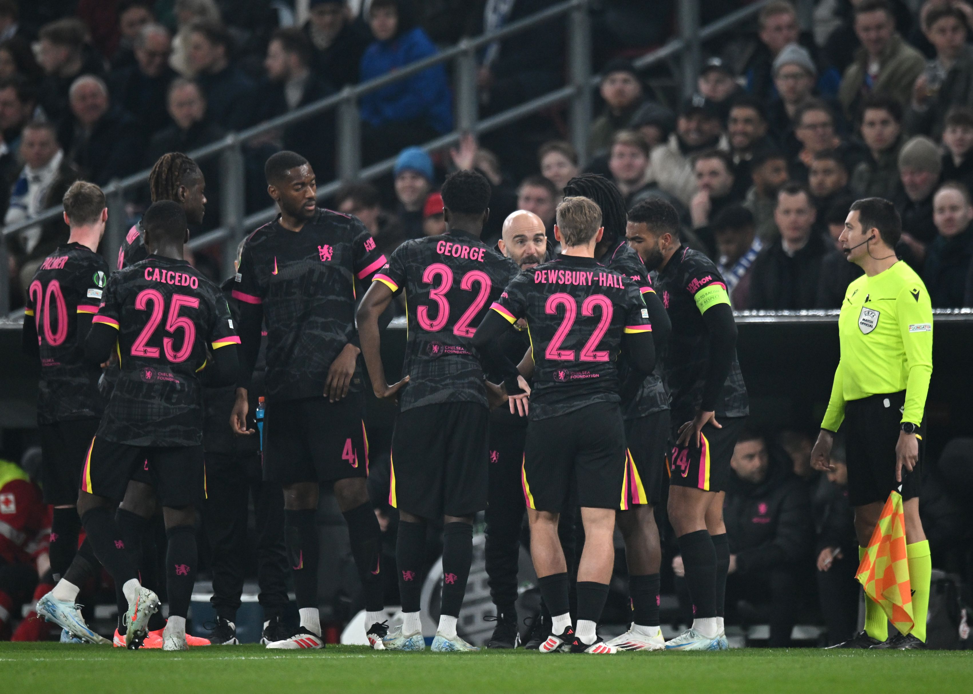 A Chelsea group huddle in the Conference League. (Photo by Patrik Lundin/Getty Images)