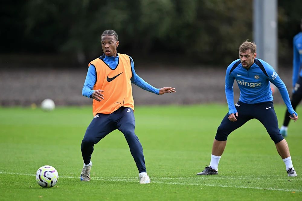 Ishe Samuels-Smith in a men's training session.