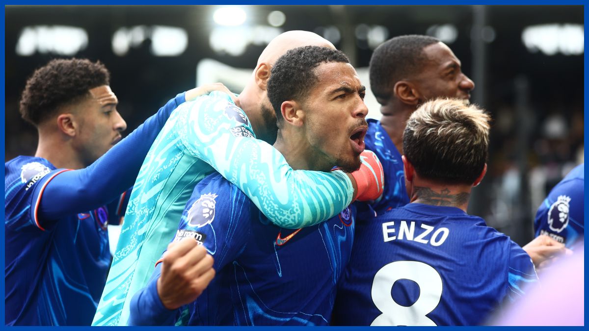 Chelsea players celebrate Fulham win.
