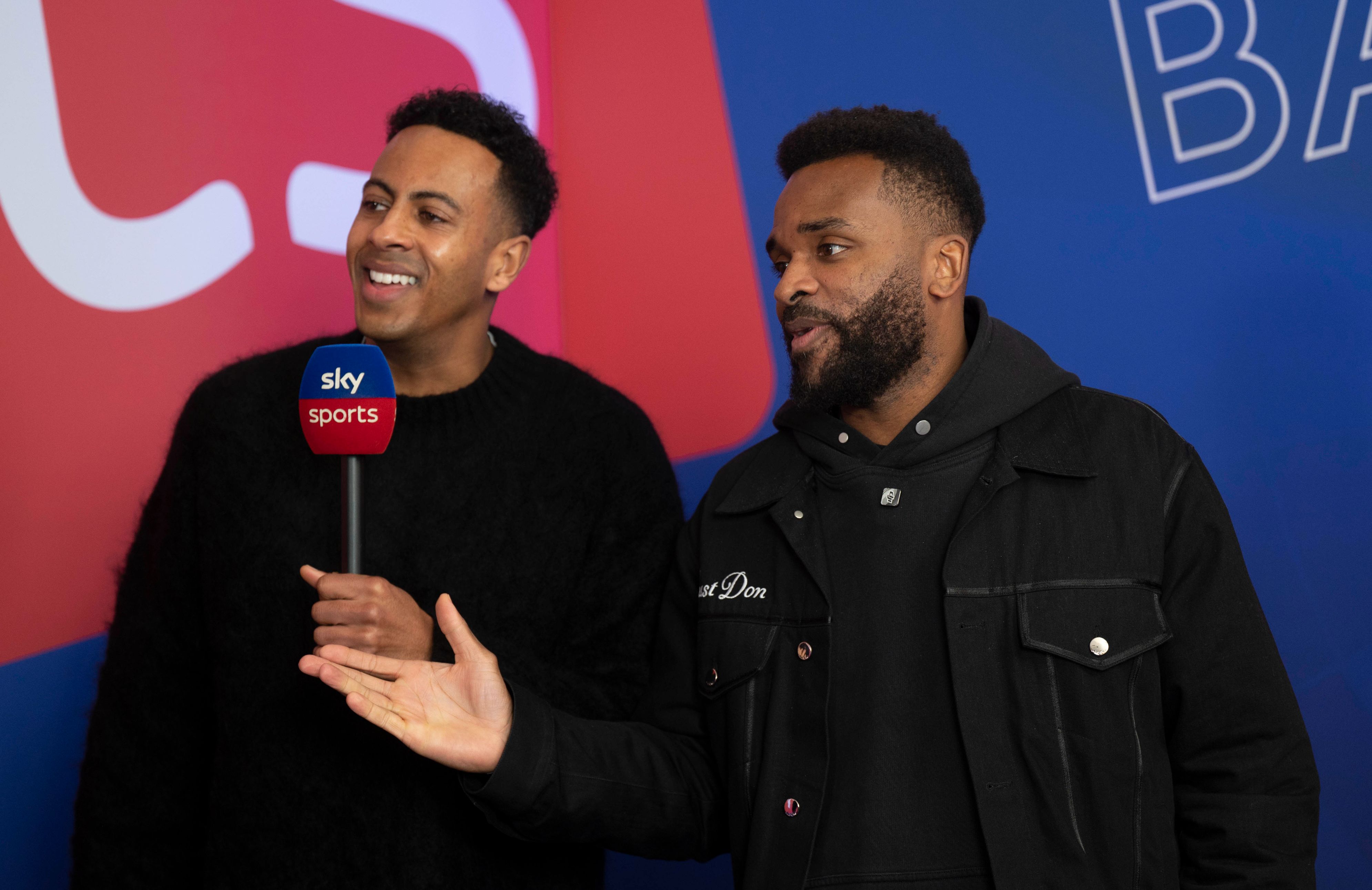 Darren Bent doing punditry for Sky Sports.