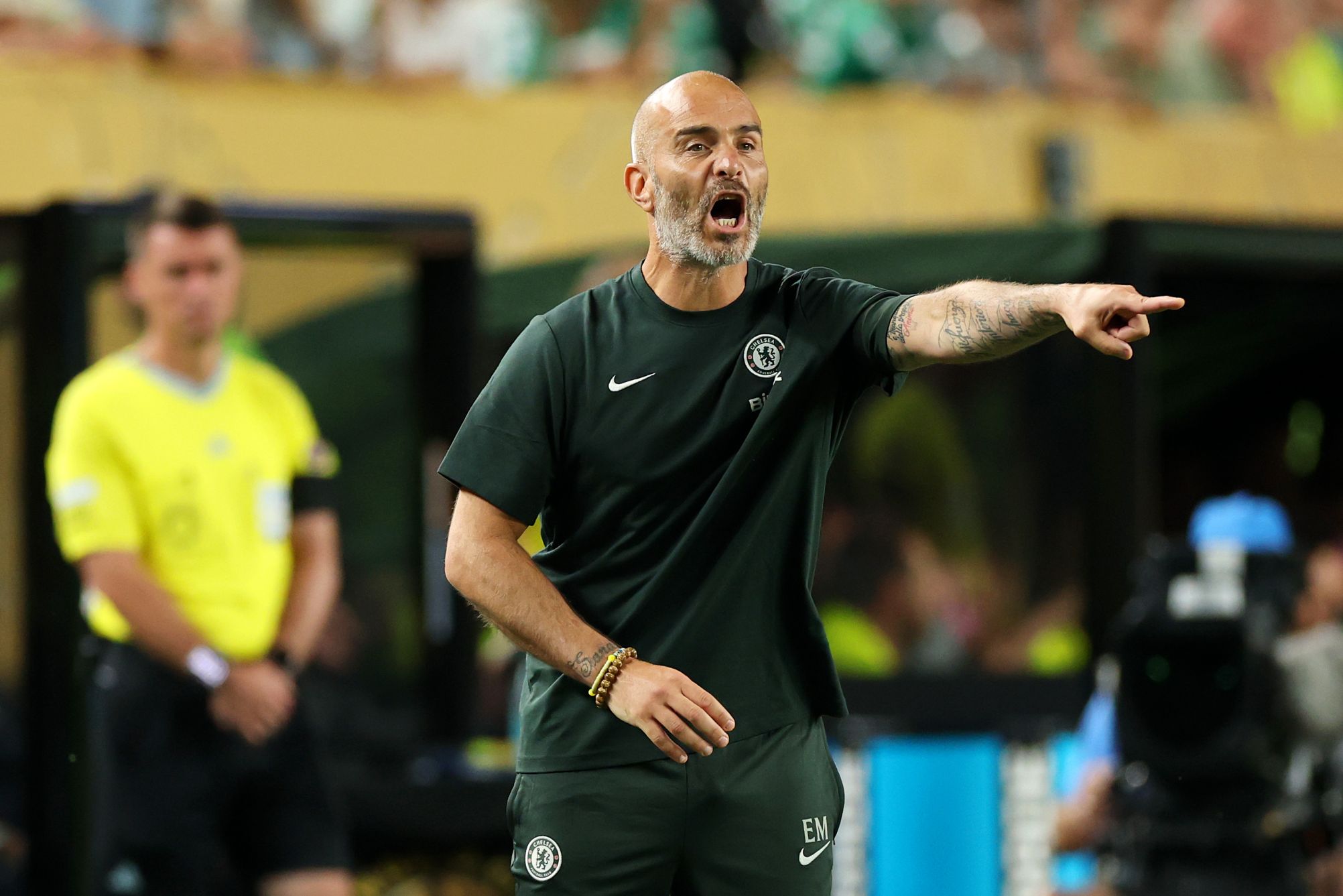 Enzo Maresca on the touchline against Palmeiras.