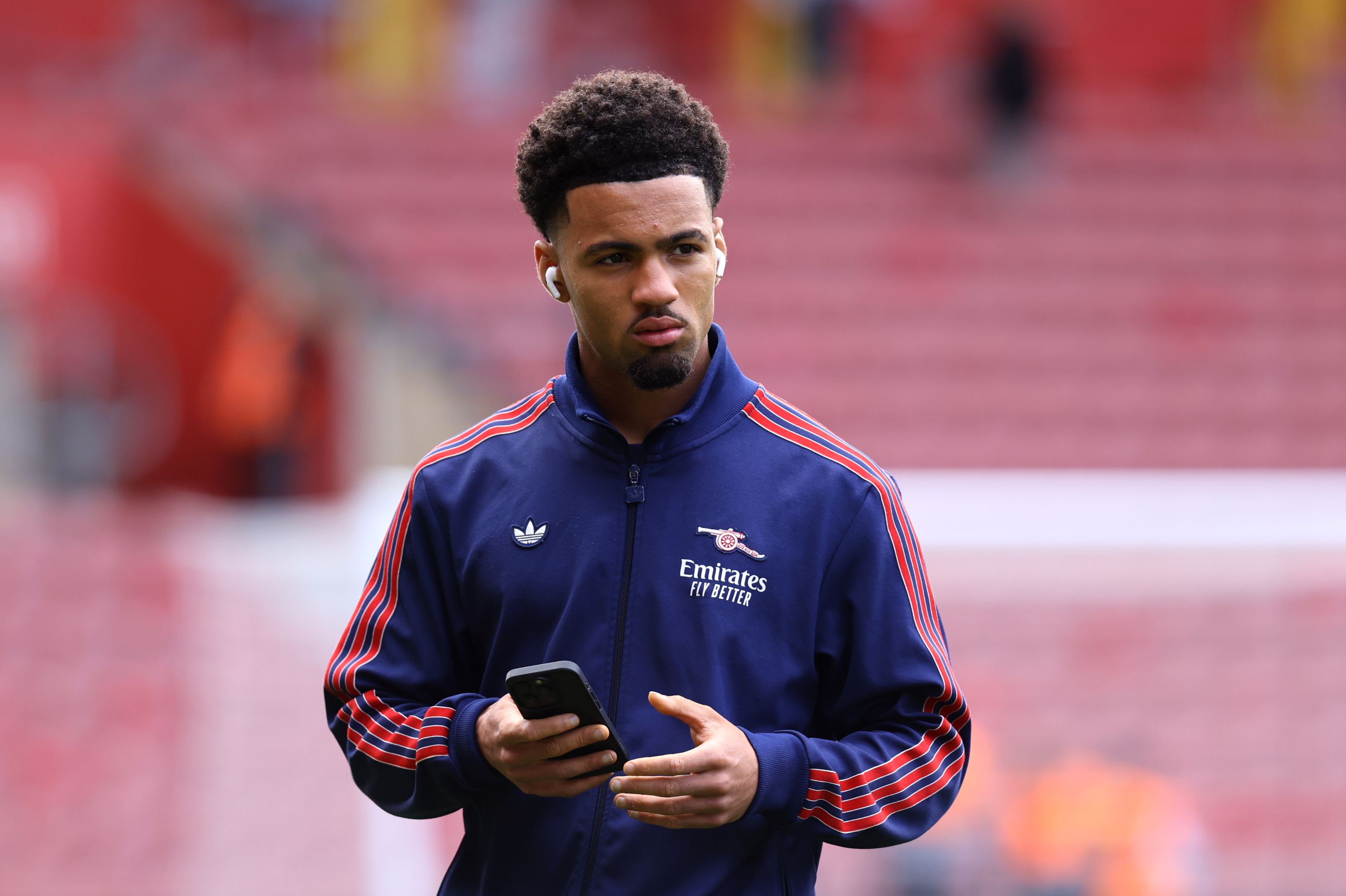 Ethan Nwaneri on the pitch before an Arsenal game.