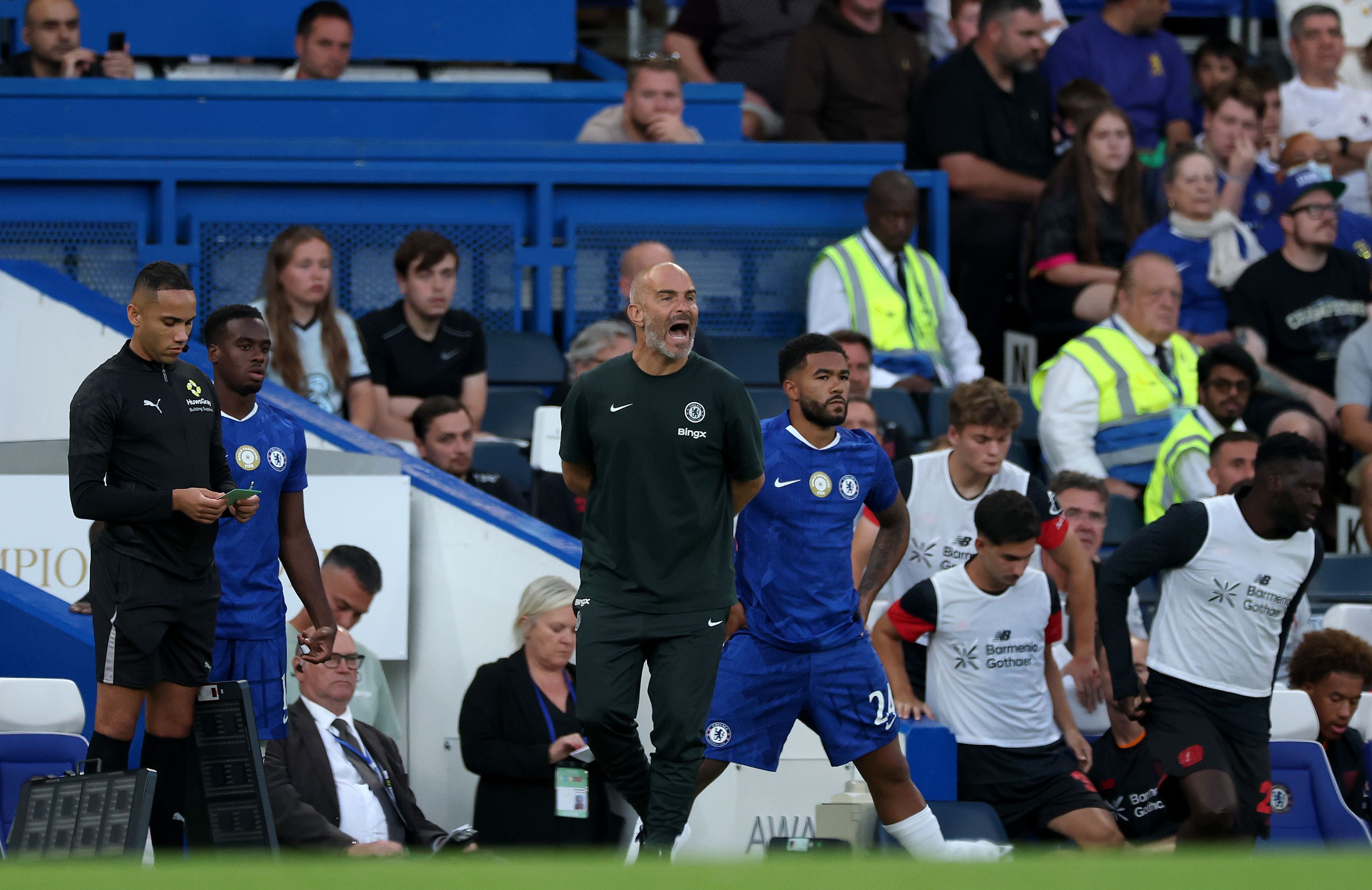 Enzo Maresca shouts on the touchline against Bayer Leverkusen.