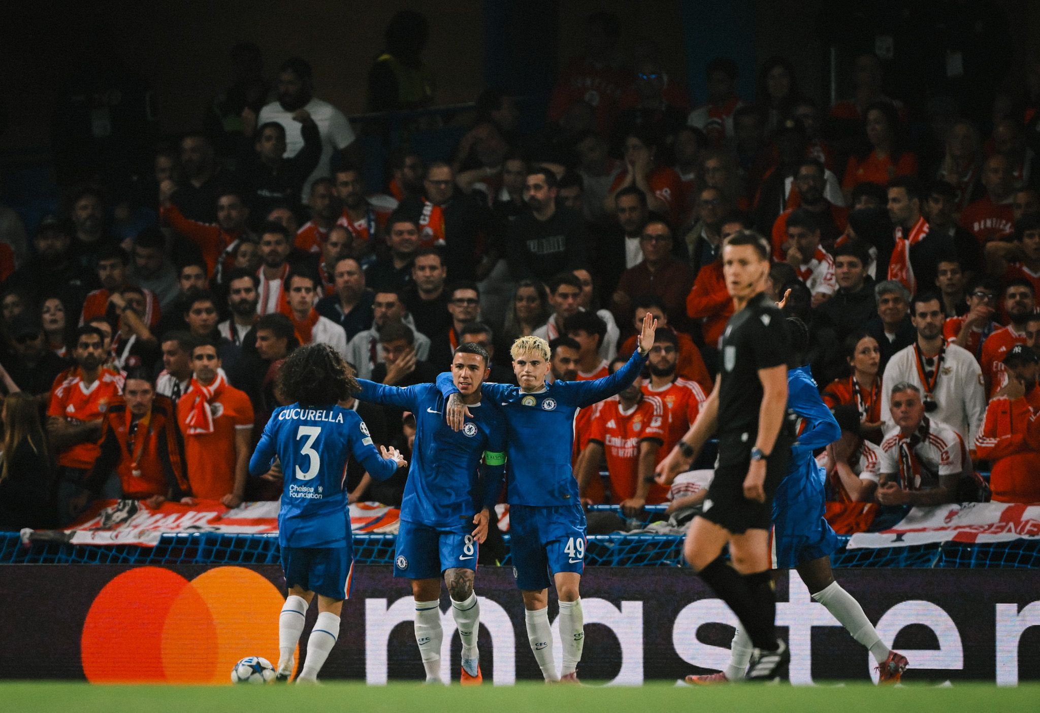Chelsea celebrate a goal against Benfica. (Photo by Chris Lee/Chelsea FC)
