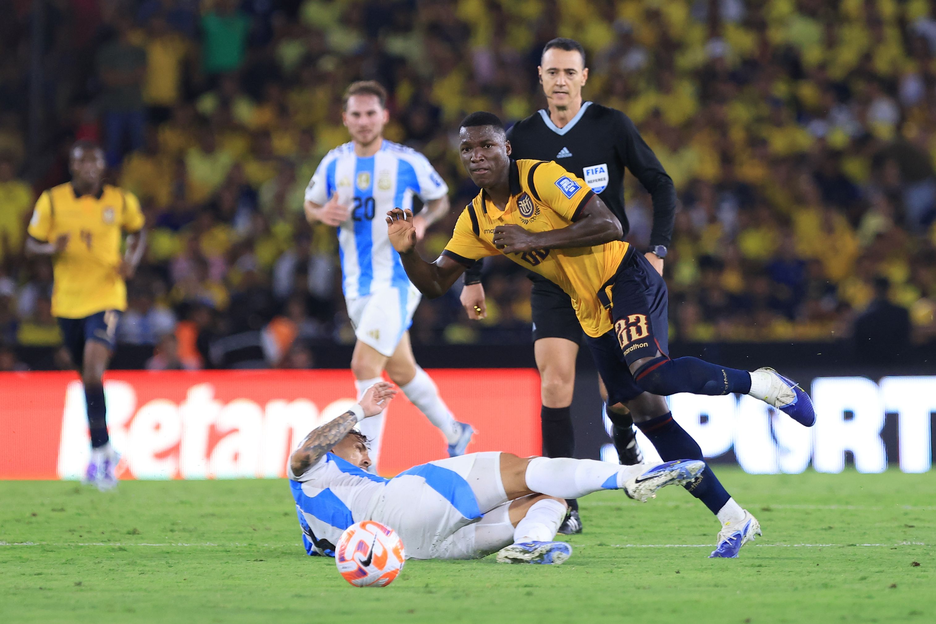 Moises Caicedo in action for Ecuador against Argentina.