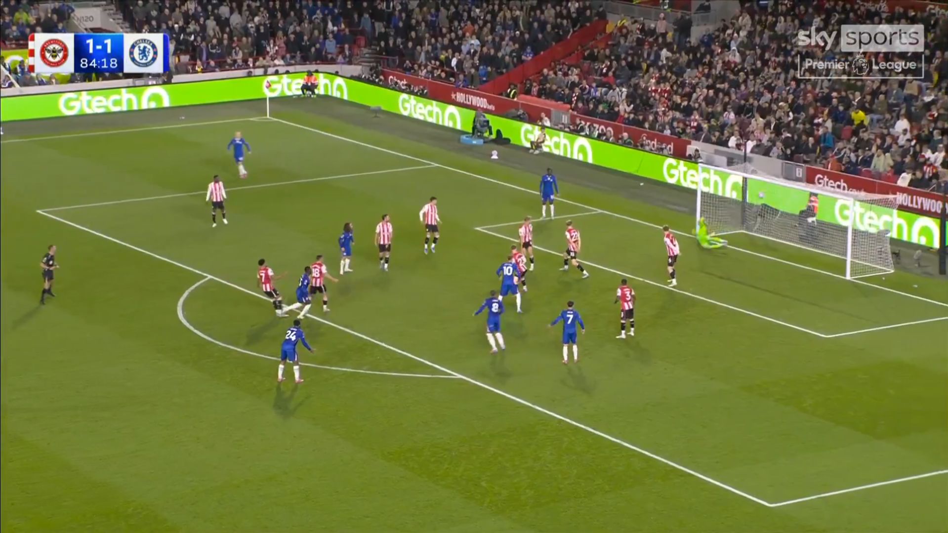 Moises Caicedo lashes in a super strike against Brentford.