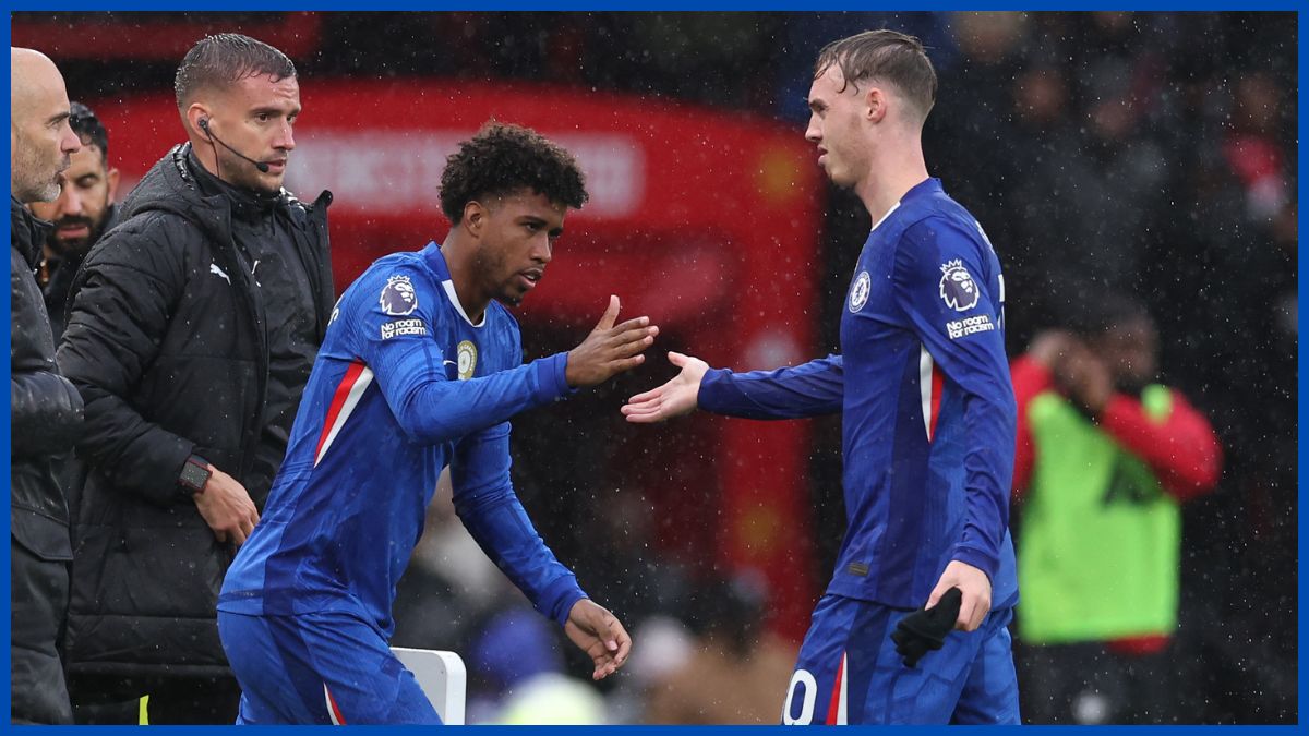 Andrey Santos comes on for Cole Palmer.