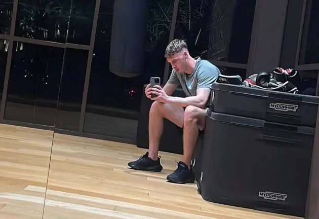 Cole Palmer in the gym.
