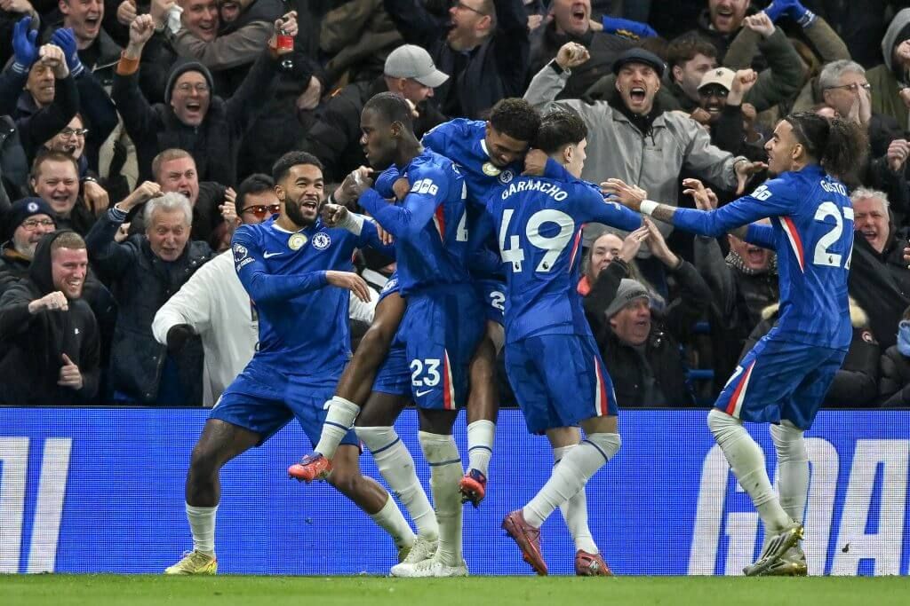 Chelsea celebrate against Arsenal.